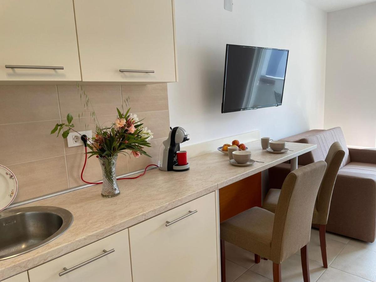 Novalja Apartments By Nena Exteriör bild